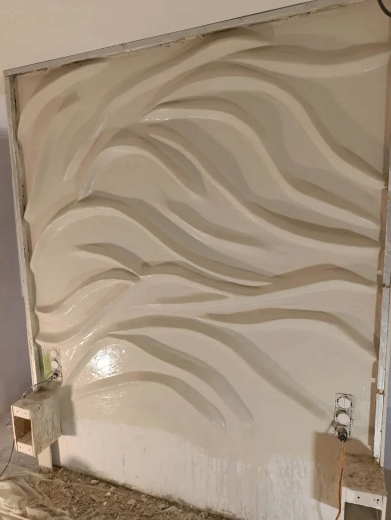 Panneau mural en béton sculpté finition brillante – Art Déco 34