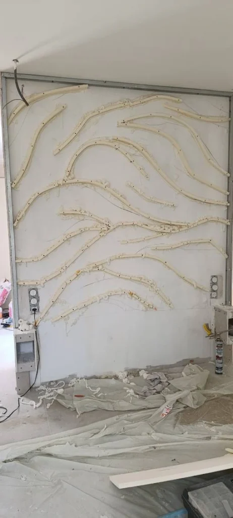 Préparation d’une façade intérieure en béton sculpté – Art Déco 34
